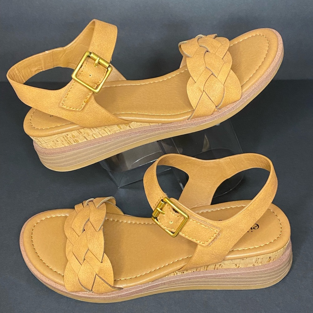 Sofft Tan Sandals with Braided Strap and Cushioned Sole